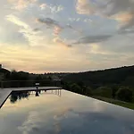 Petrara - Con Piscina E Nei Vigneti Villa