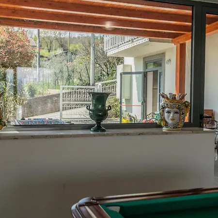 Ville Petrara - Villa Con Piscina E Spa Nei Vigneti * Luogosano