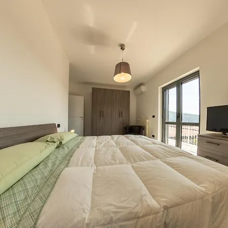 Villa Ville Petrara - Villa Con Piscina E Spa Nei Vigneti