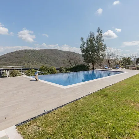 Ville Petrara - Villa Con Piscina E Spa Nei Vigneti *