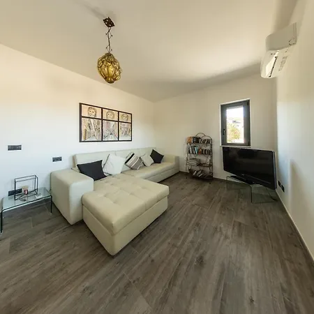 Villa Ville Petrara - Villa Con Piscina E Spa Nei Vigneti